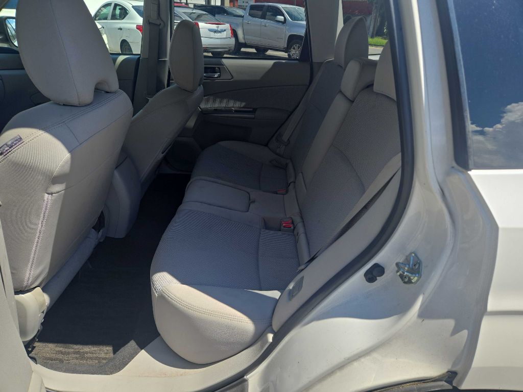 Photo 6 of this SUBARU FORESTER