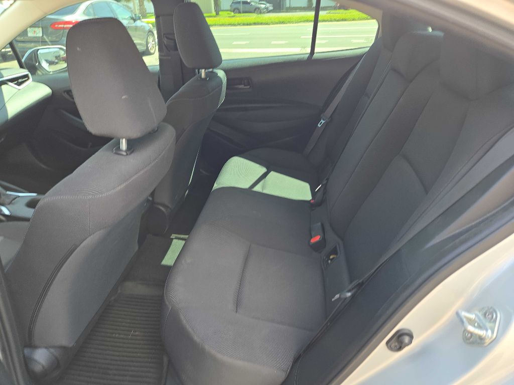 Photo 6 of this TOYOTA COROLLA
