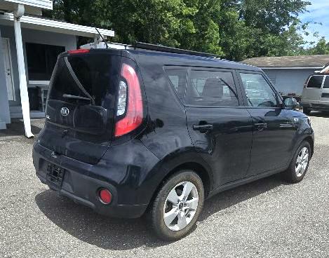 Photo 2 of this KIA SOUL