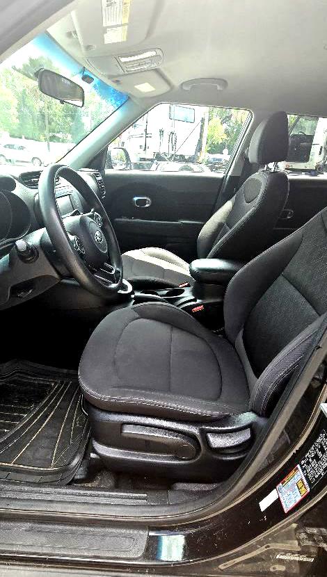 Photo 5 of this KIA SOUL