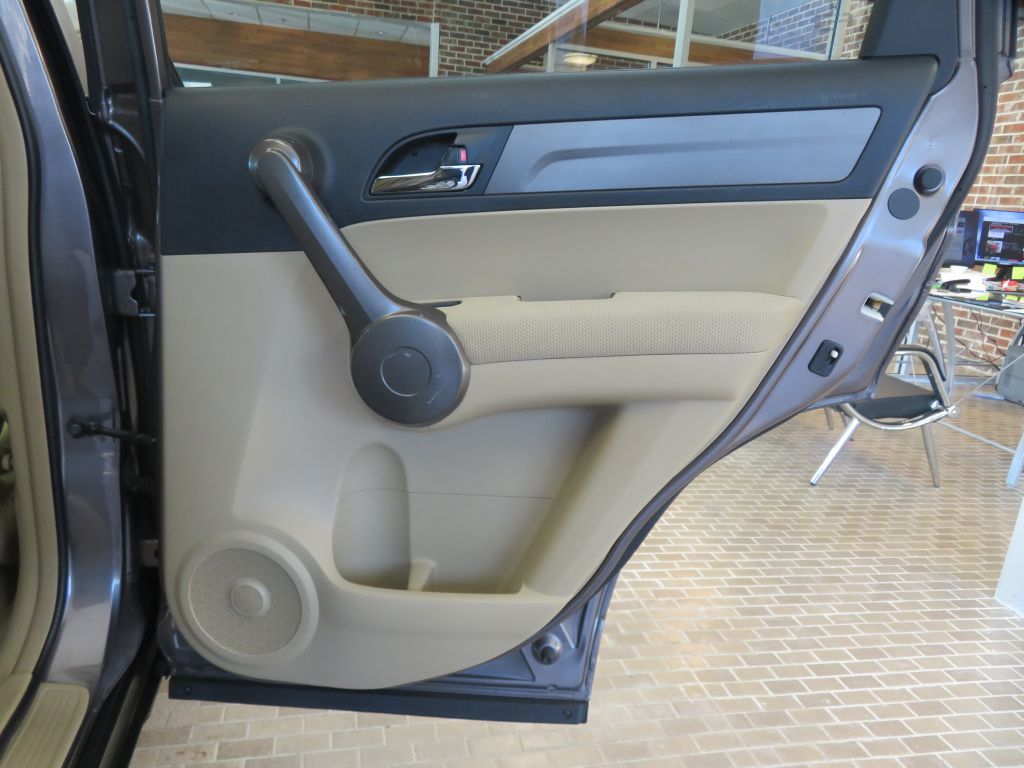 Photo 17 of this HONDA CR-V