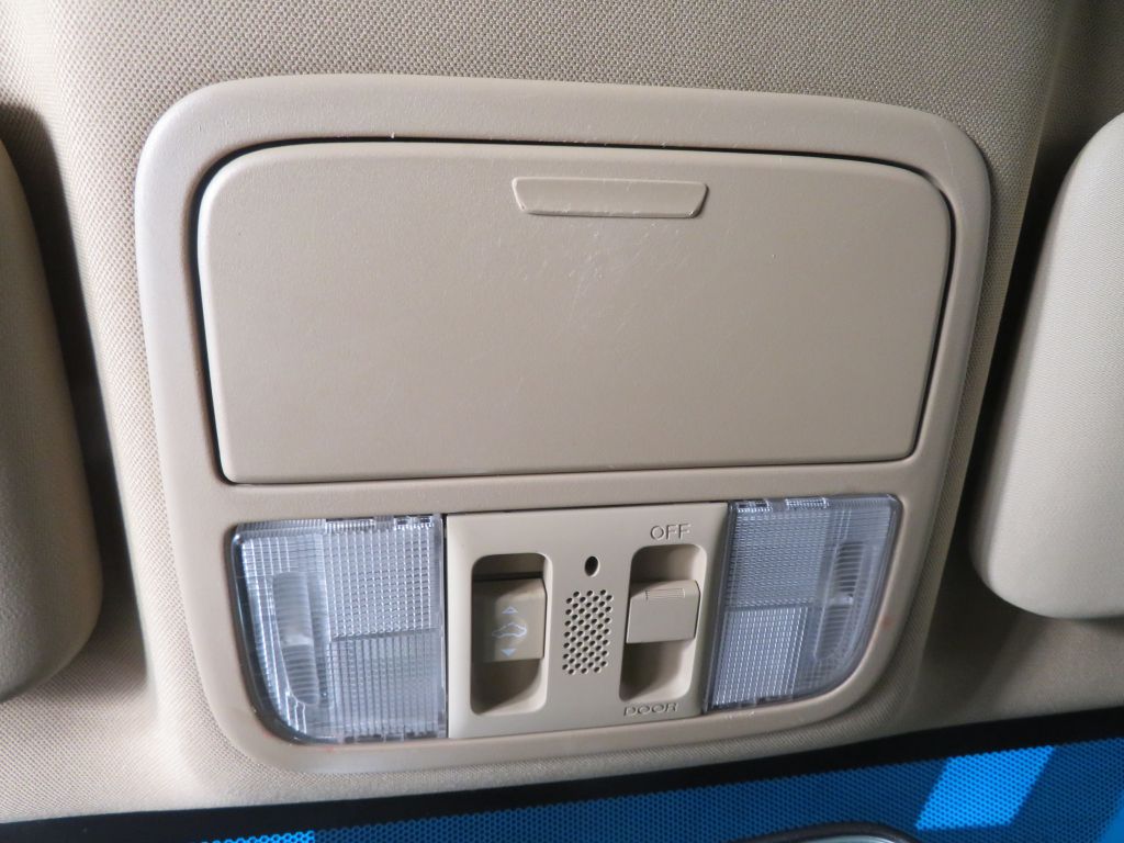 Photo 34 of this HONDA CR-V