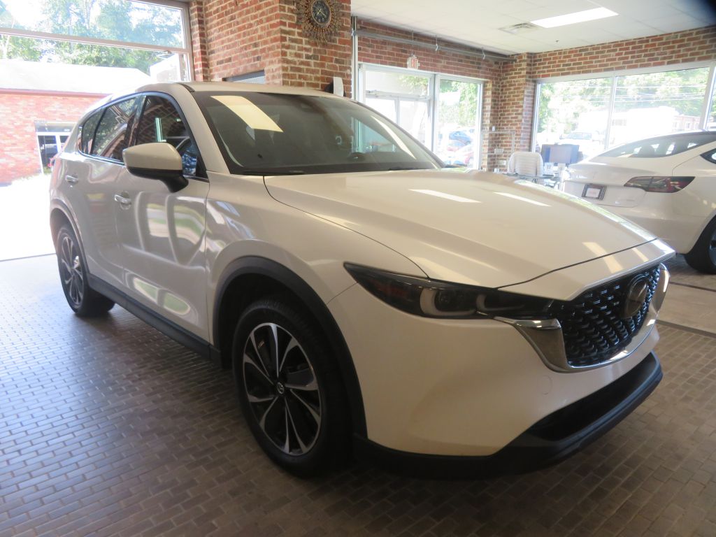 Photo 3 of this MAZDA CX-5