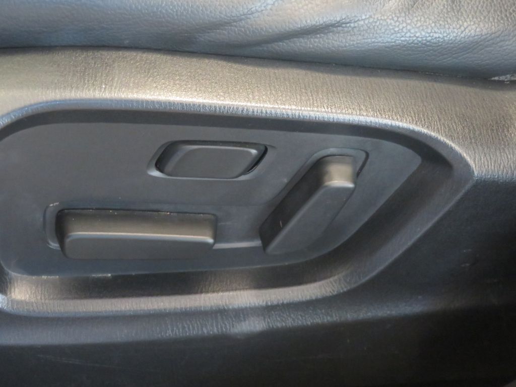 Photo 16 of this MAZDA CX-5