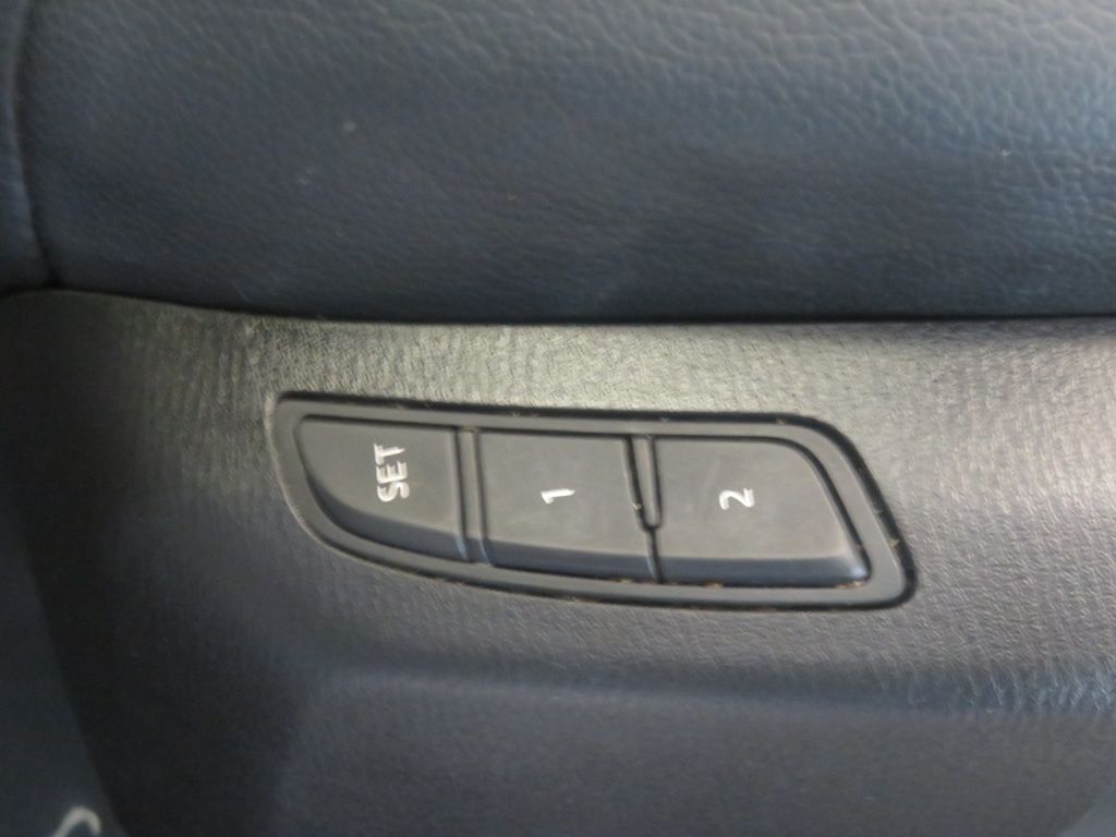 Photo 17 of this MAZDA CX-5