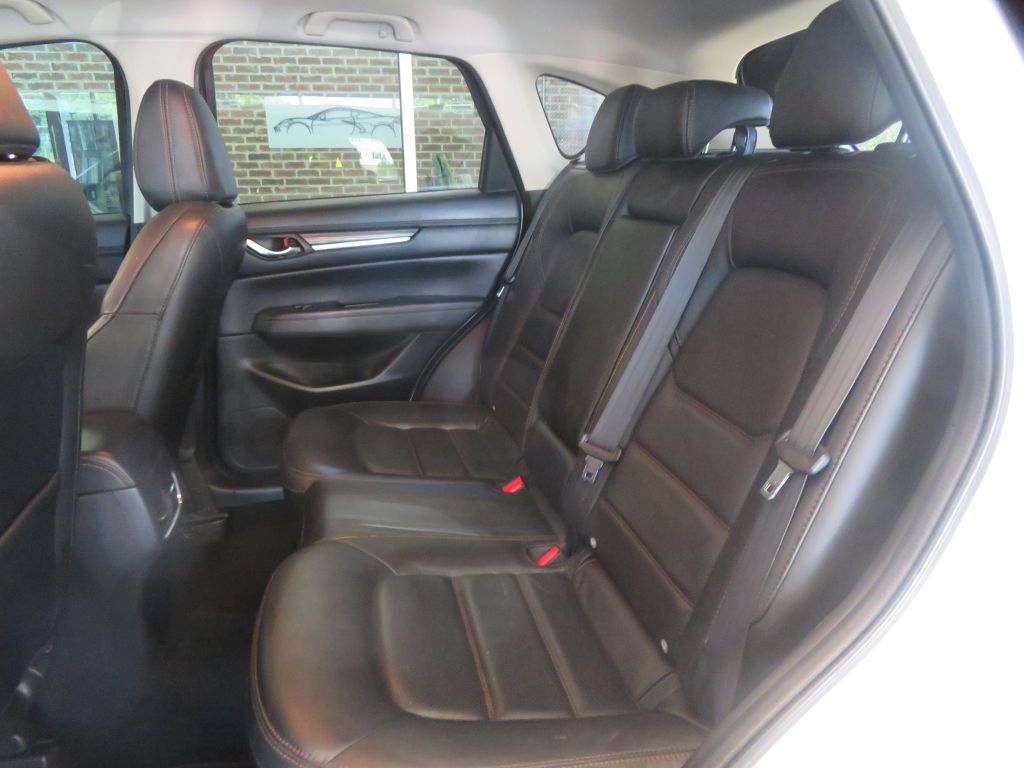 Photo 20 of this MAZDA CX-5