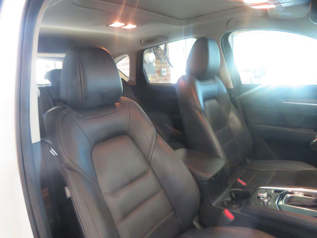 Photo 28 of this MAZDA CX-5