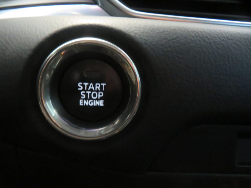 Photo 40 of this MAZDA CX-5