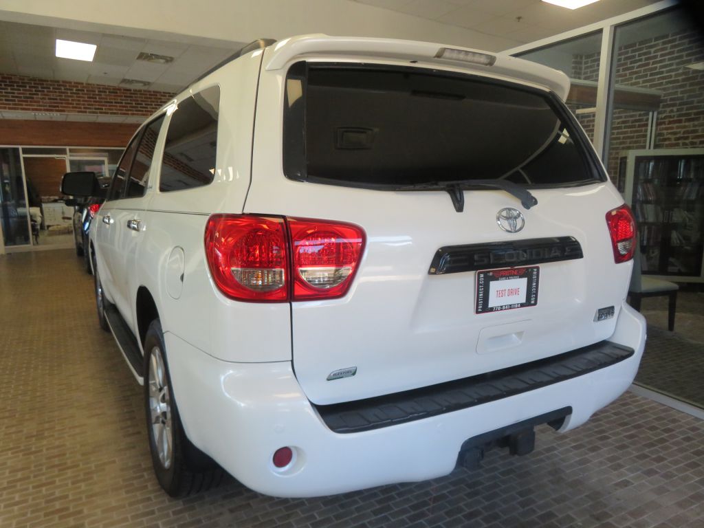 Photo 6 of this TOYOTA SEQUOIA