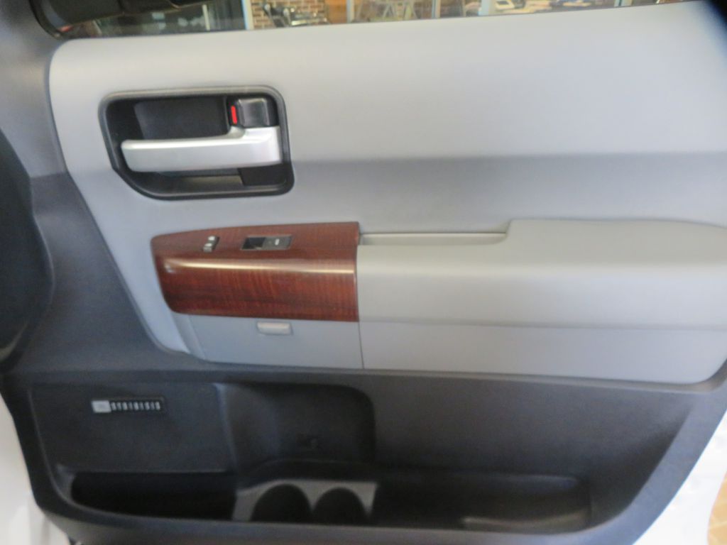 Photo 26 of this TOYOTA SEQUOIA