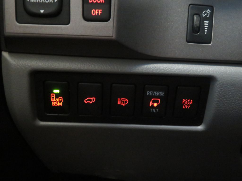 Photo 39 of this TOYOTA SEQUOIA