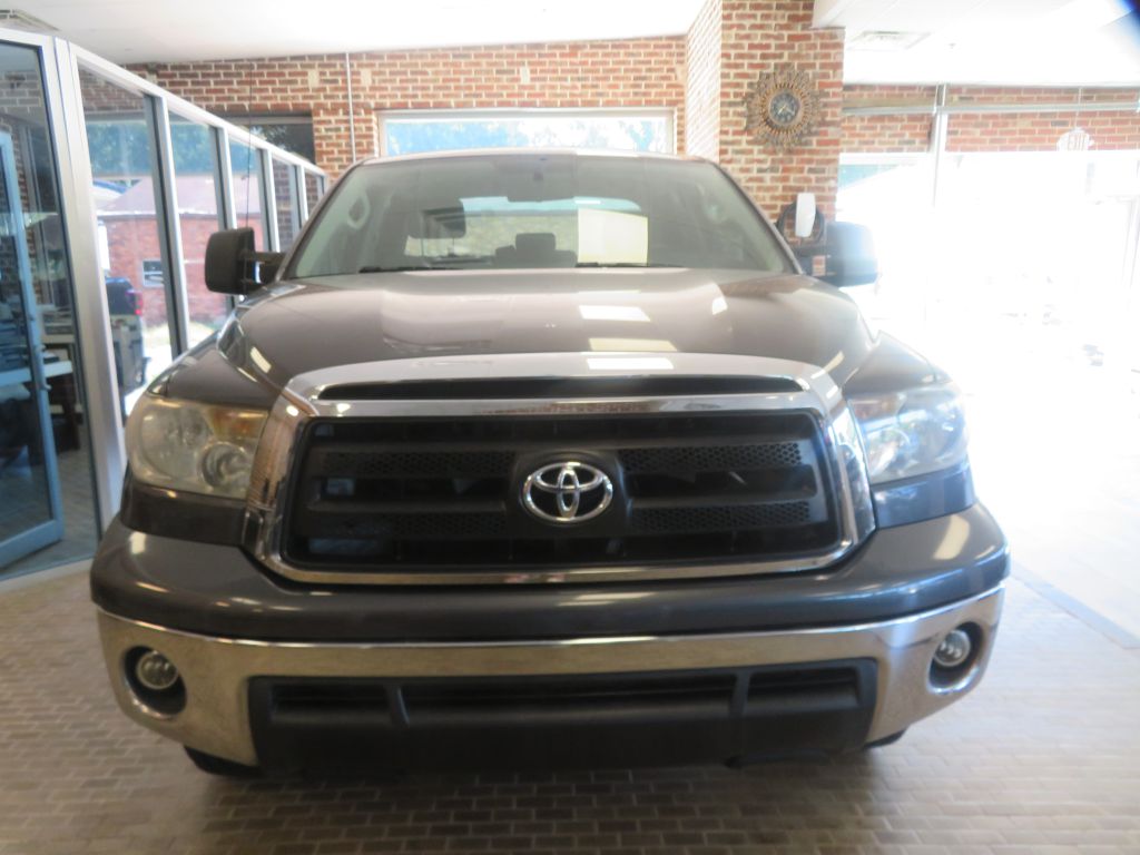Photo 2 of this TOYOTA TUNDRA