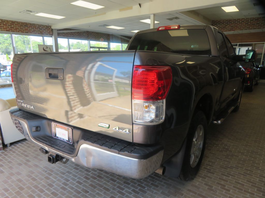 Photo 4 of this TOYOTA TUNDRA