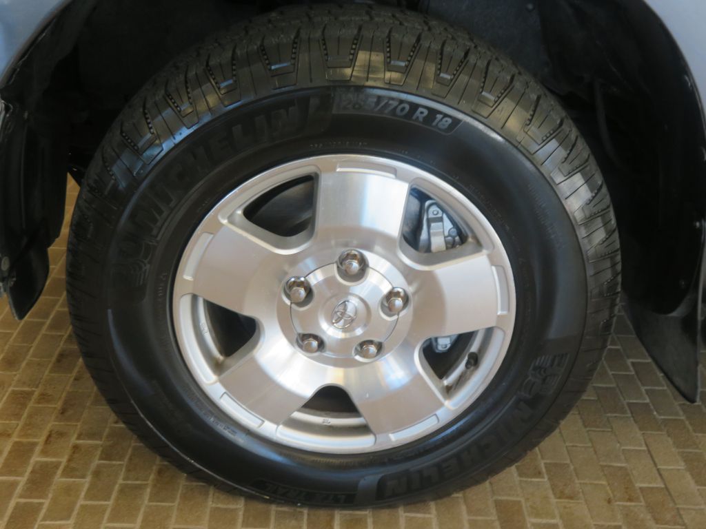 Photo 7 of this TOYOTA TUNDRA