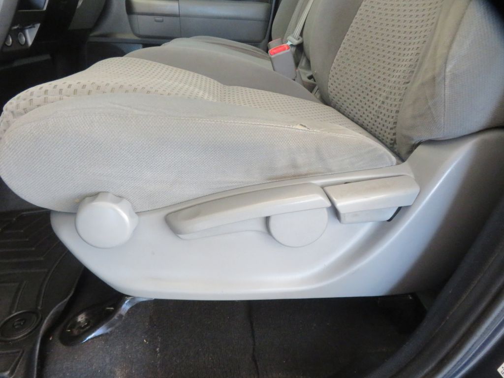 Photo 14 of this TOYOTA TUNDRA
