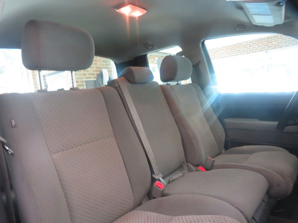 Photo 25 of this TOYOTA TUNDRA