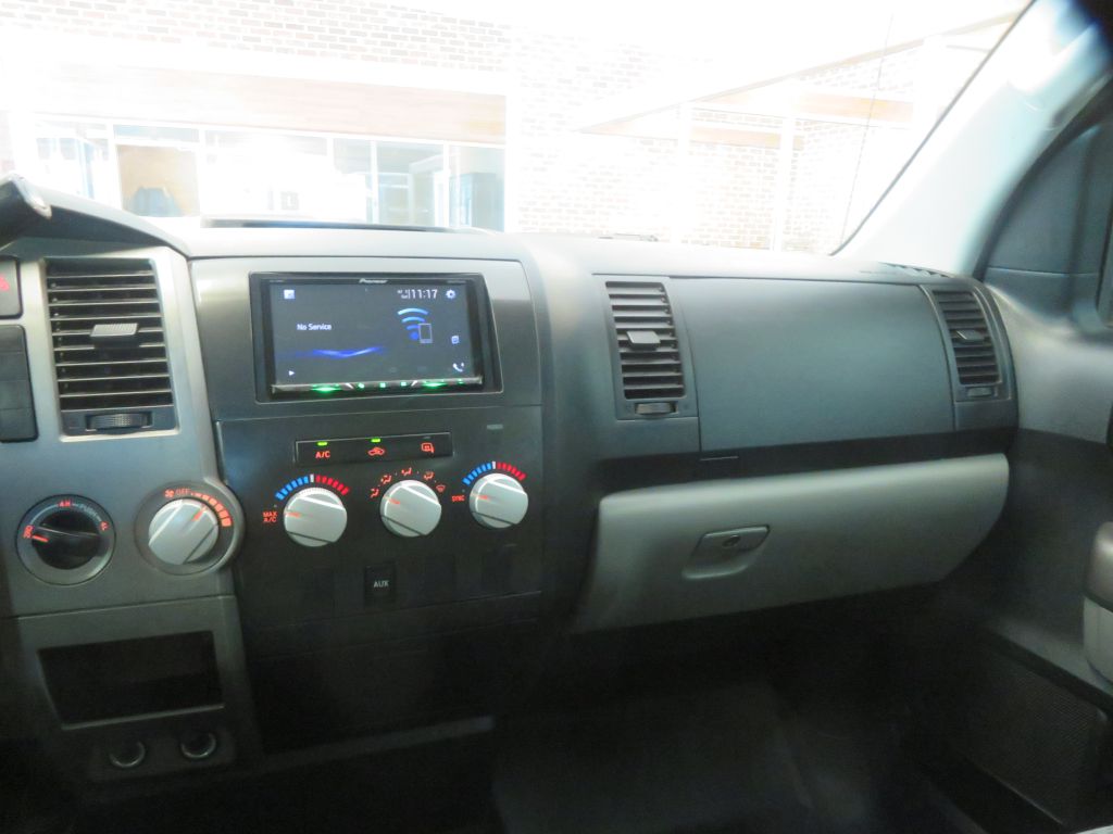 Photo 32 of this TOYOTA TUNDRA