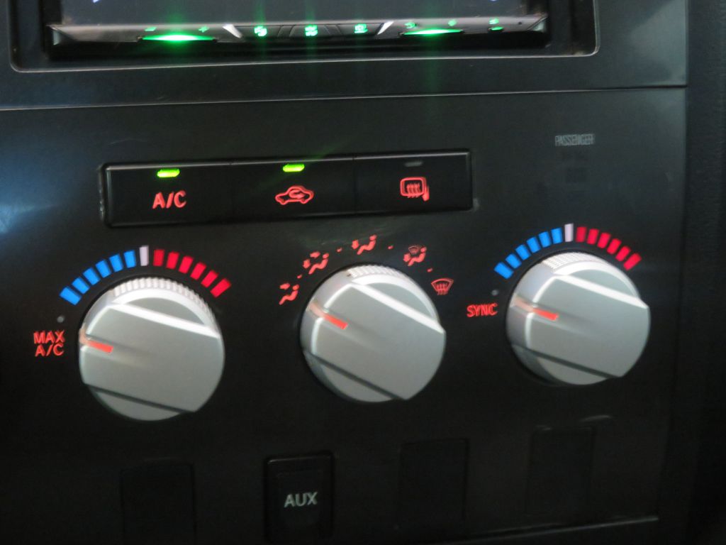 Photo 35 of this TOYOTA TUNDRA