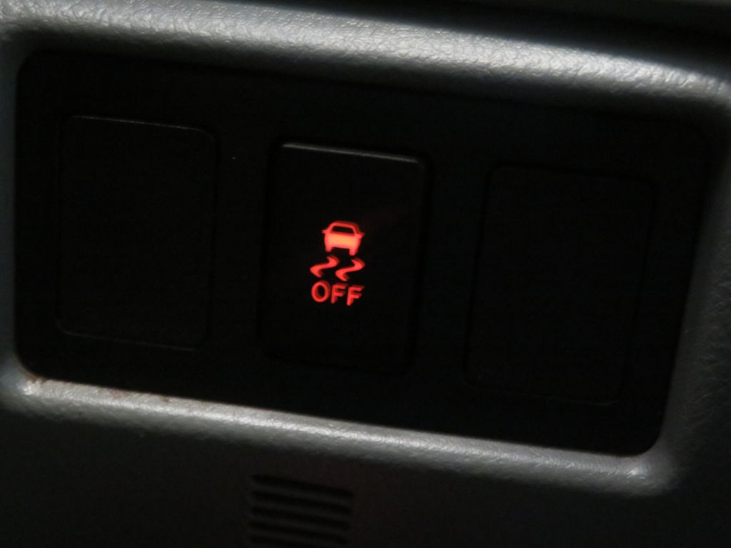 Photo 37 of this TOYOTA TUNDRA