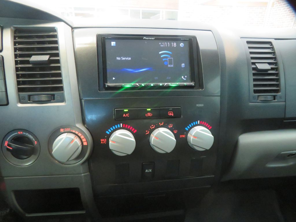Photo 39 of this TOYOTA TUNDRA