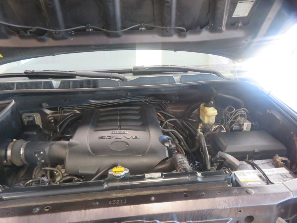 Photo 47 of this TOYOTA TUNDRA