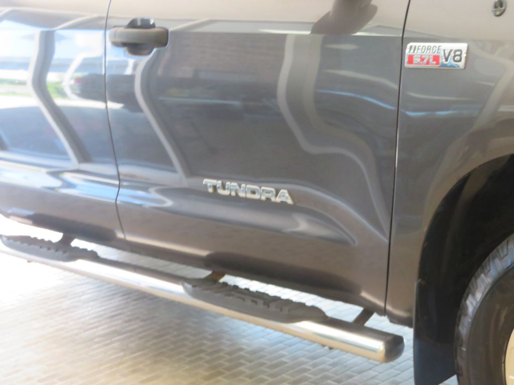 Photo 58 of this TOYOTA TUNDRA