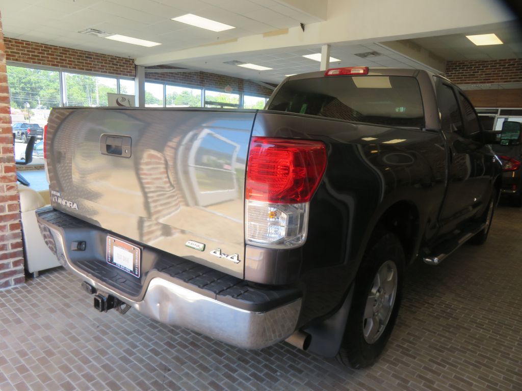 Photo 60 of this TOYOTA TUNDRA