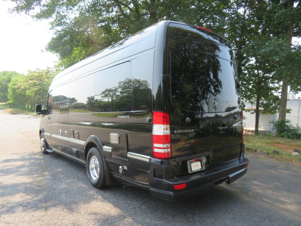 Photo 6 of this MERCEDES-BENZ SPRINTER 170 XD