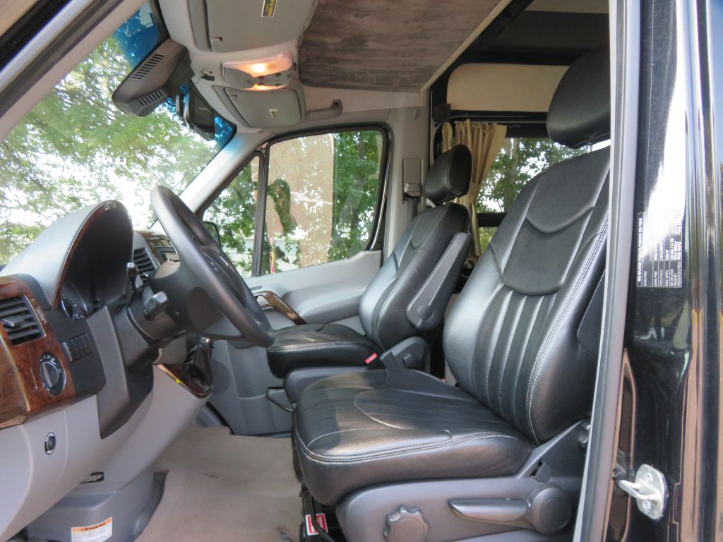 Photo 18 of this MERCEDES-BENZ SPRINTER 170 XD