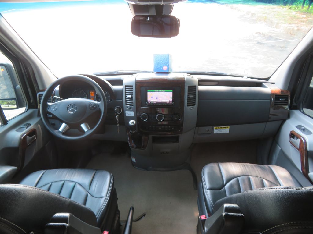 Photo 81 of this MERCEDES-BENZ SPRINTER 170 XD