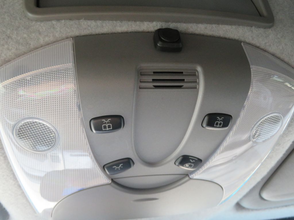 Photo 96 of this MERCEDES-BENZ SPRINTER 170 XD
