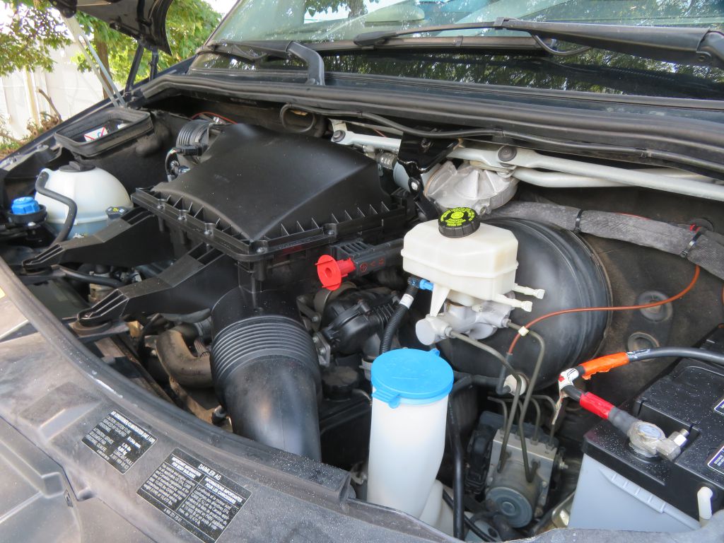 Photo 100 of this MERCEDES-BENZ SPRINTER 170 XD