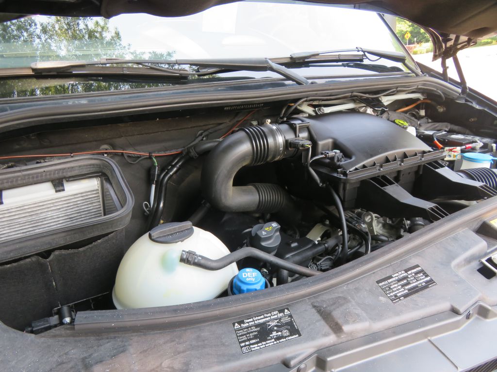 Photo 101 of this MERCEDES-BENZ SPRINTER 170 XD