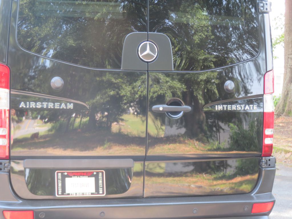 Photo 116 of this MERCEDES-BENZ SPRINTER 170 XD