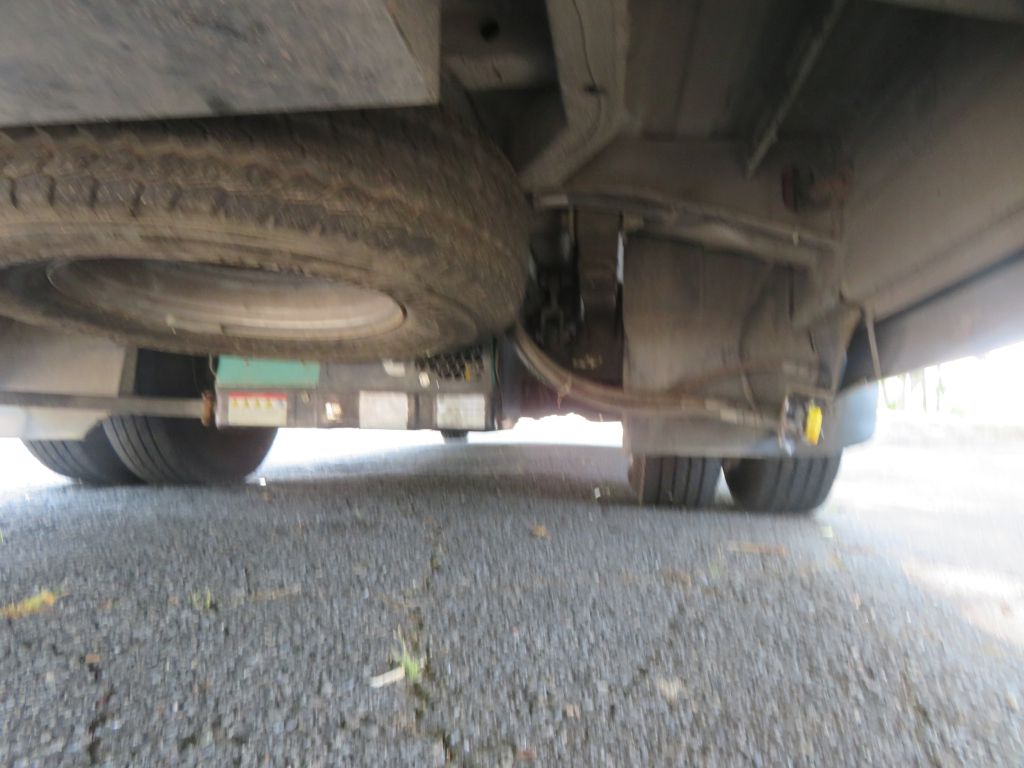 Photo 117 of this MERCEDES-BENZ SPRINTER 170 XD