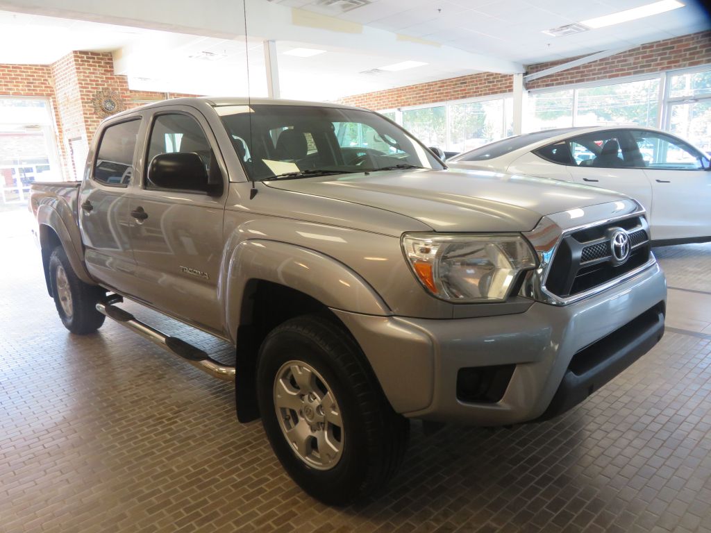 Photo 3 of this TOYOTA TACOMA