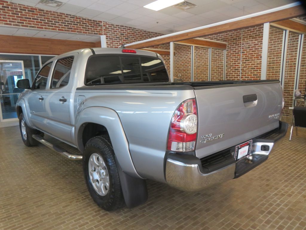 Photo 6 of this TOYOTA TACOMA