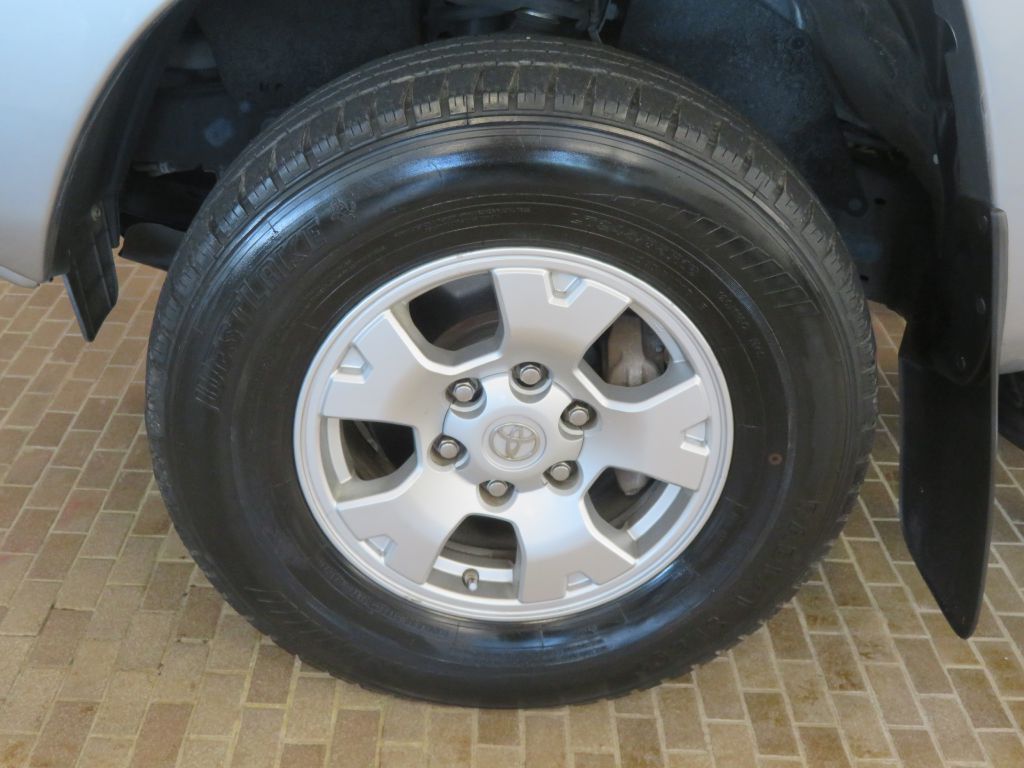 Photo 7 of this TOYOTA TACOMA