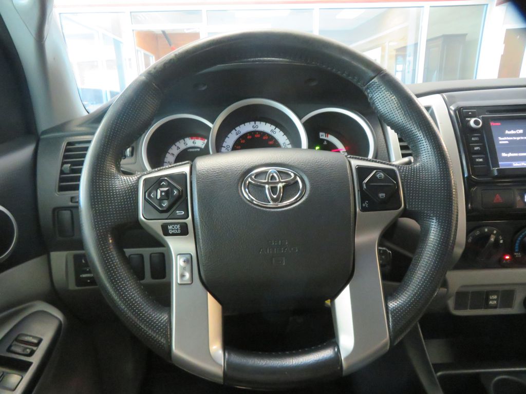 Photo 27 of this TOYOTA TACOMA