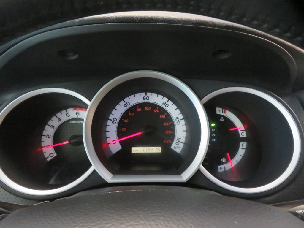 Photo 28 of this TOYOTA TACOMA