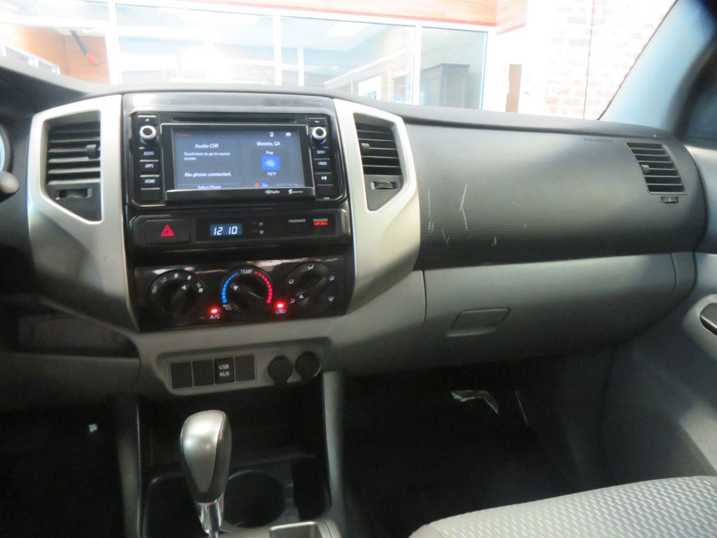 Photo 34 of this TOYOTA TACOMA