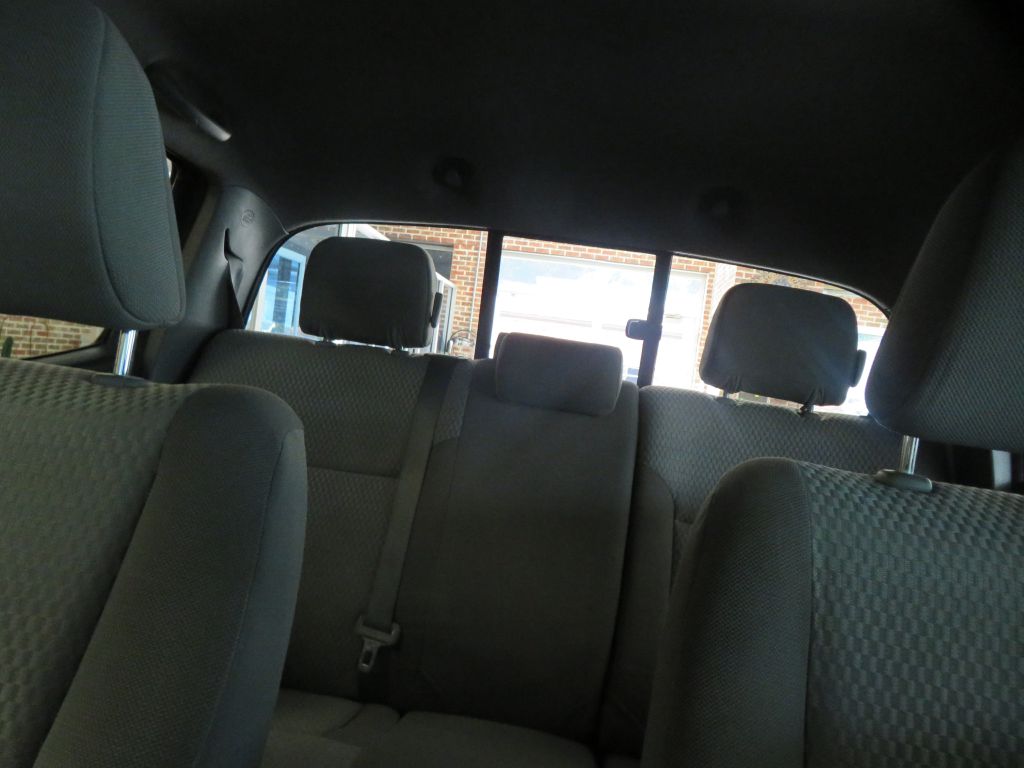 Photo 41 of this TOYOTA TACOMA