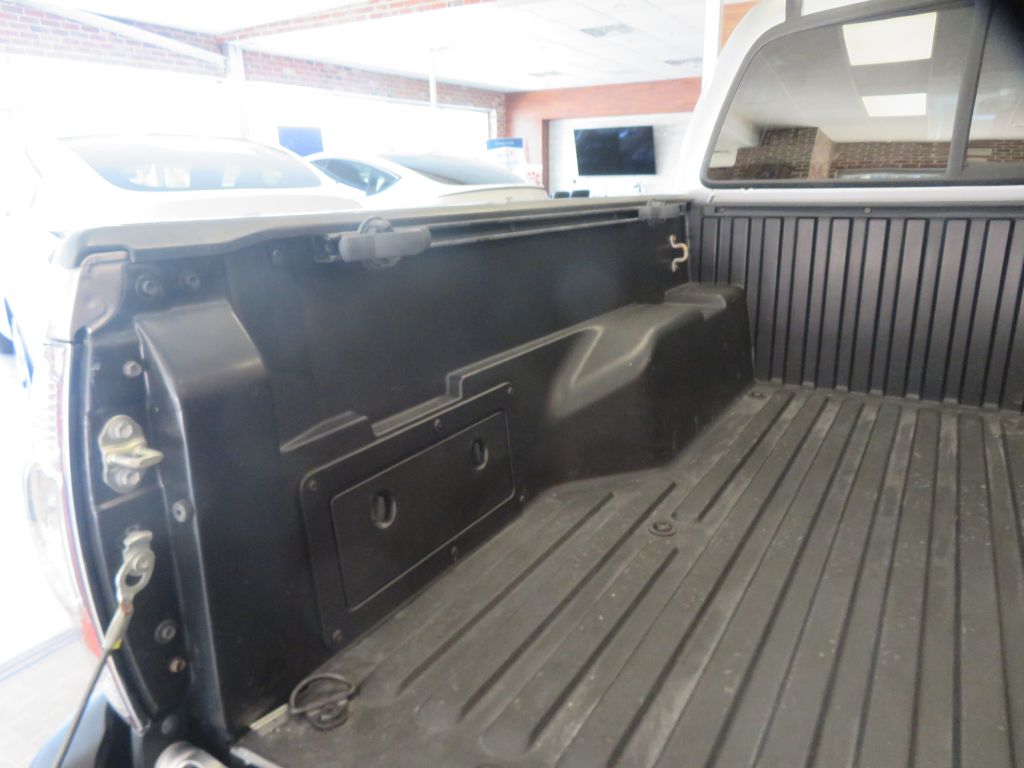 Photo 45 of this TOYOTA TACOMA