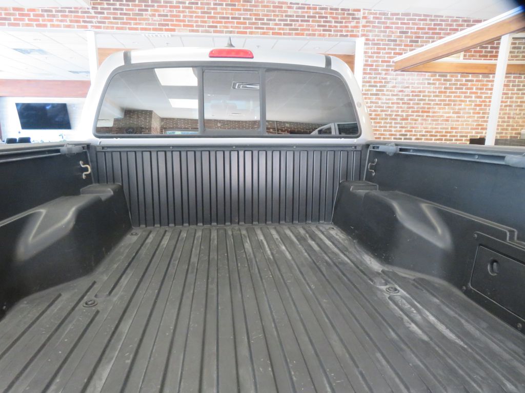 Photo 46 of this TOYOTA TACOMA