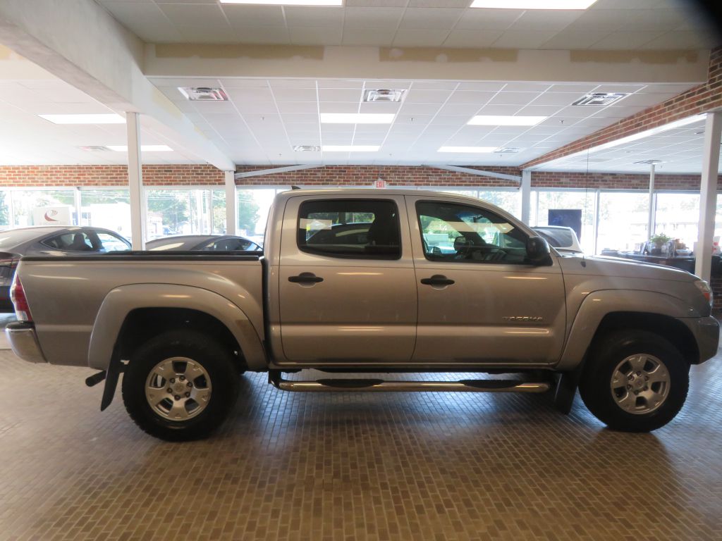 Photo 62 of this TOYOTA TACOMA