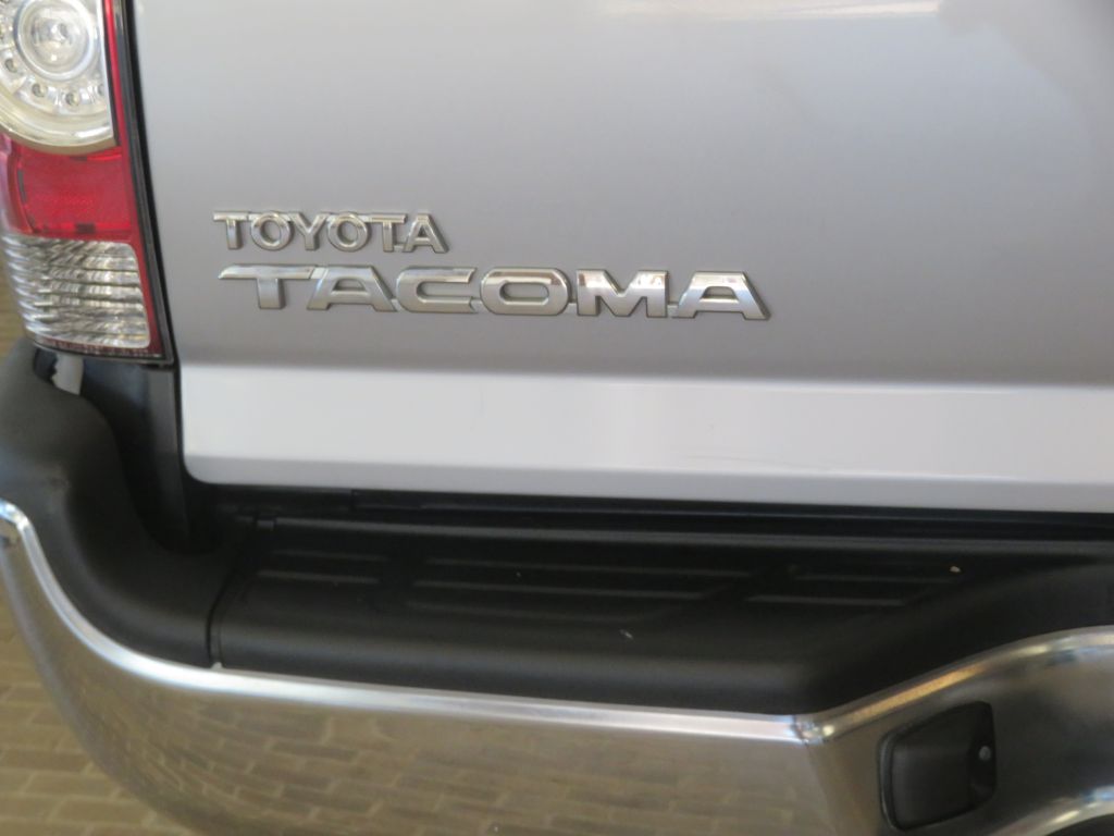 Photo 66 of this TOYOTA TACOMA