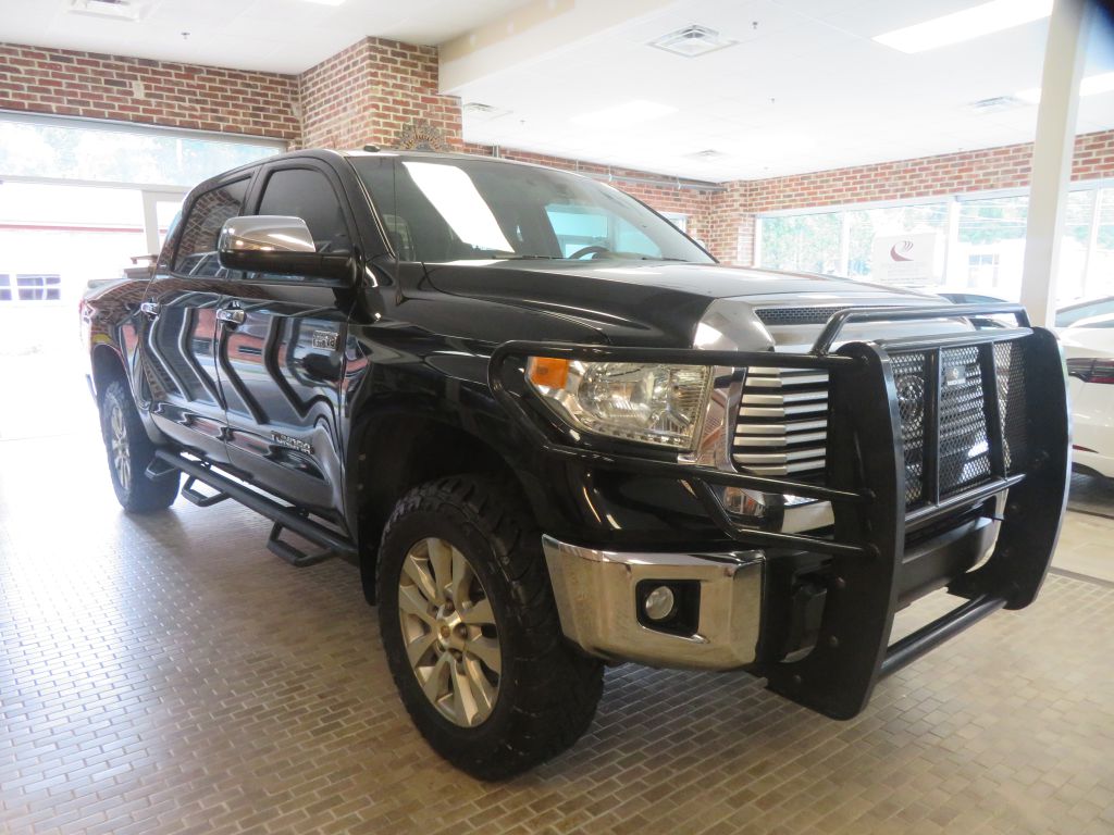 Photo 3 of this TOYOTA TUNDRA