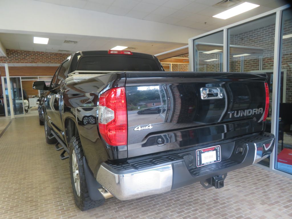 Photo 6 of this TOYOTA TUNDRA