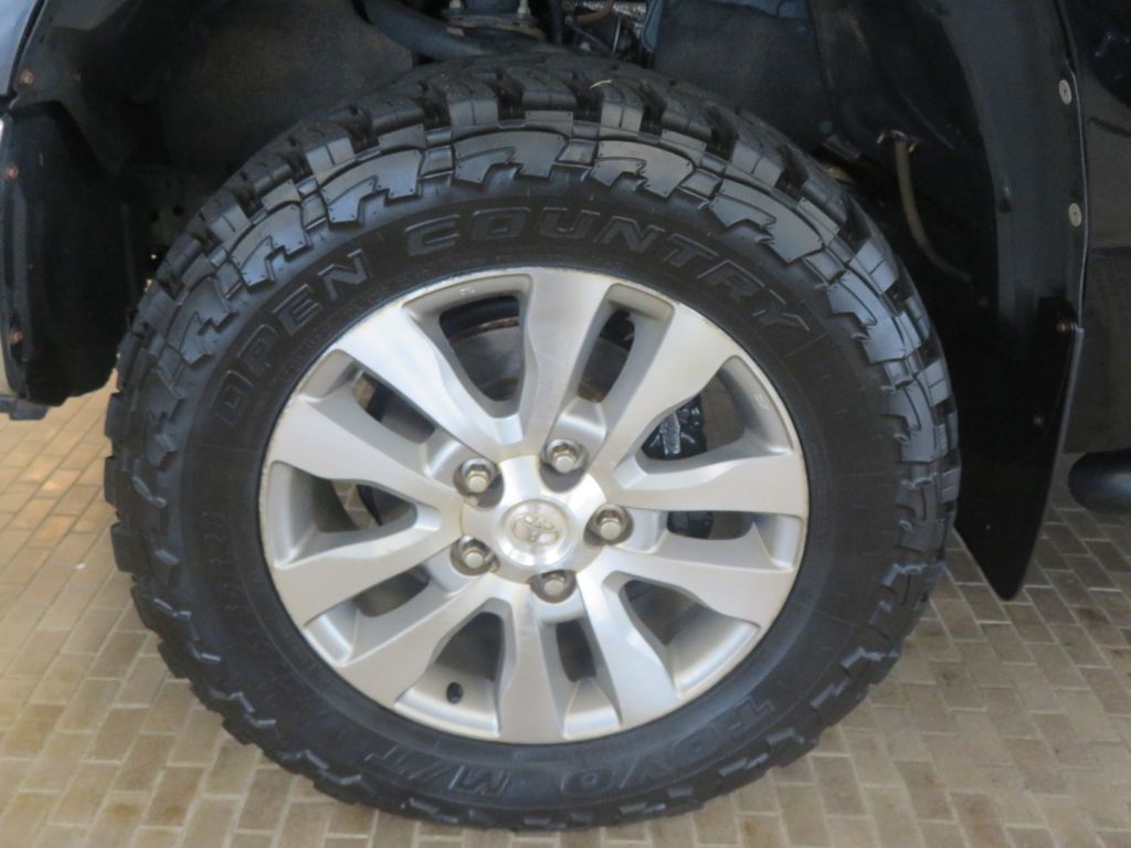 Photo 7 of this TOYOTA TUNDRA