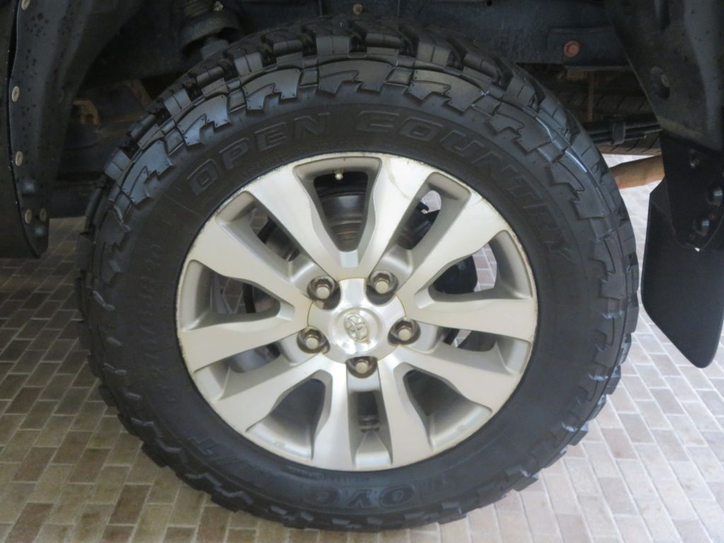 Photo 8 of this TOYOTA TUNDRA